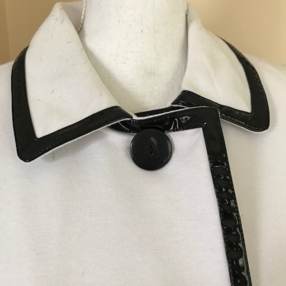 KENAR LIGHTWEIGHT WHITE COAT - Picture 3 of 7